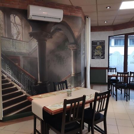 Appartamento Le 72 Watt Fumel Esterno foto